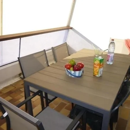 Apartment Appartement A 100M De La Plage Avec Balcon, Parking, Classe 2 Etoiles - Fr-1-224C-66 Saint-Jean-de-Monts